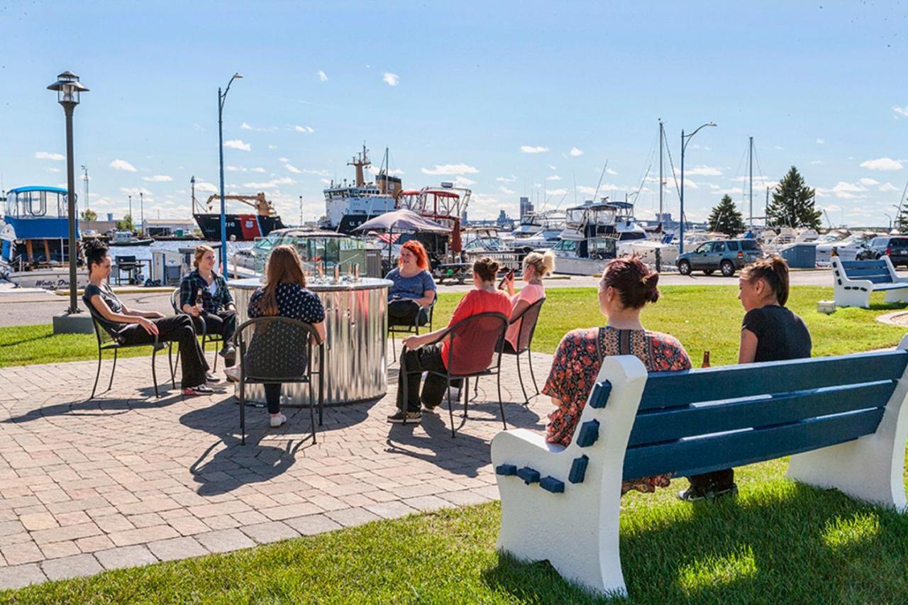 Park Point Marina Inn Ντουλούθ Εξωτερικό φωτογραφία